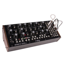 Moog Mother-32 Semi-Modular Analoginen Syntetisaattori
