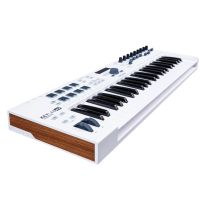 Arturia KeyLab Essential 49 MIDI-koskettimisto / kontrolleri